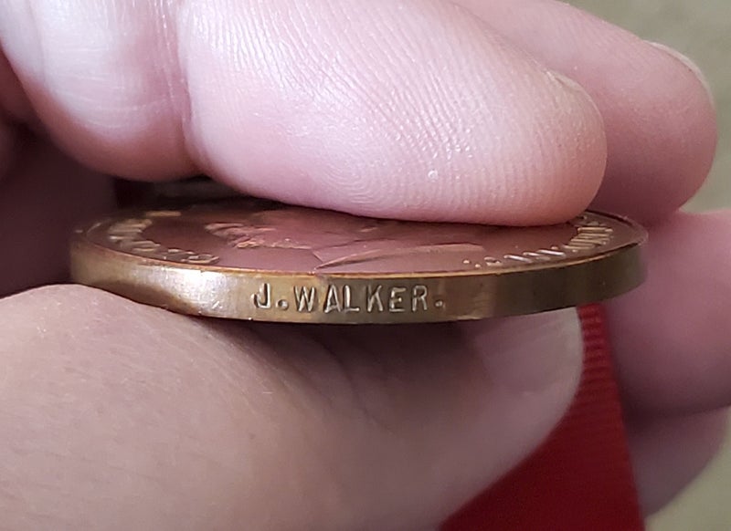 NZ WWI Mercantile Marine Medal Carousel 1