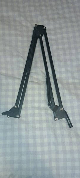 Desk Microphone Arm Carousel 1