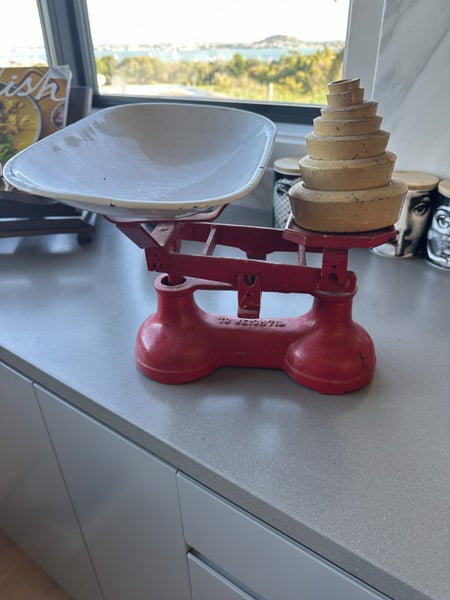 Antique scales Carousel 1