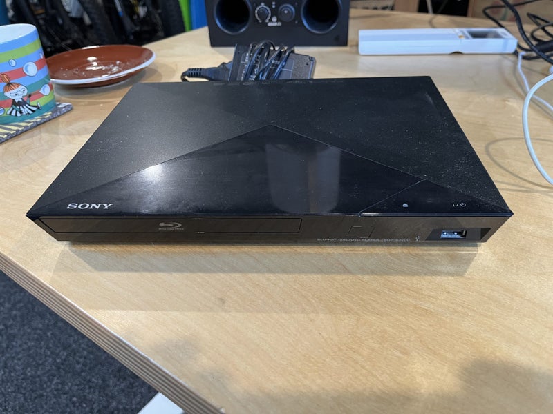 Sony Blu-Ray Player BDP-S3200 Carousel 2