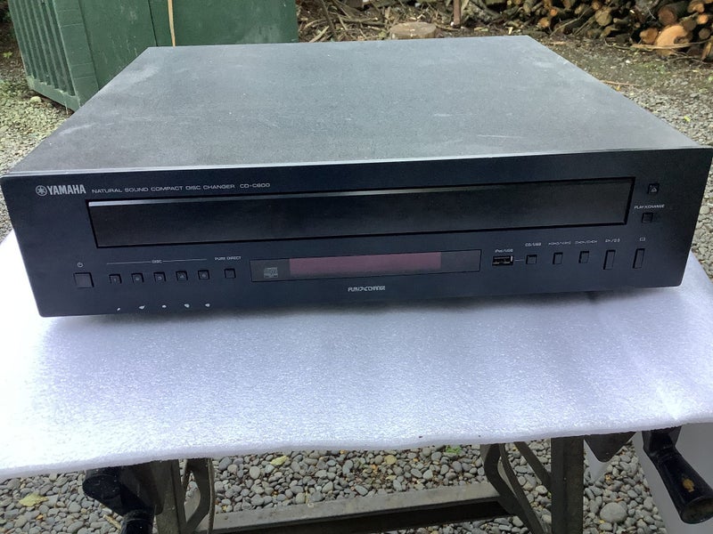Yamaha CD player with usb Carousel 1