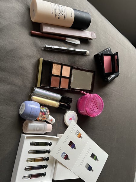 BULK Makeup/Fragrance MOST NEW $1 Reserve Carousel 1