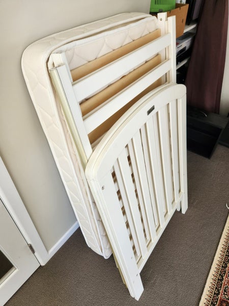 Milano Baby Cot and bedding Carousel 3