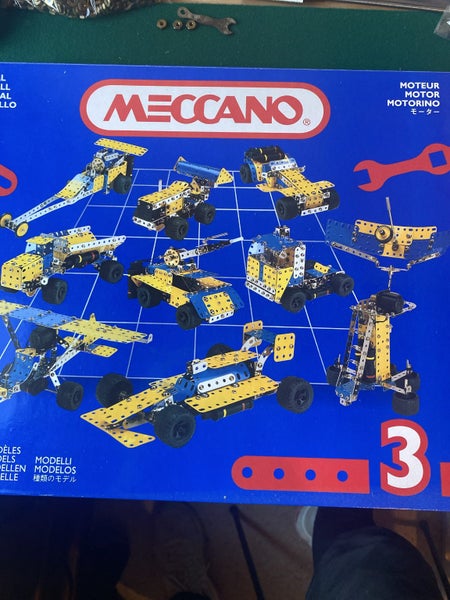 Meccano set 3 Carousel 1