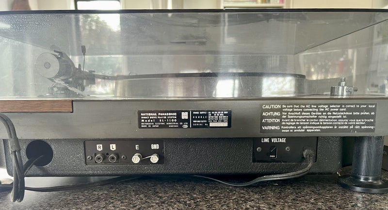 Technics Turntable with SME 3009 Mk II tone arm. Carousel 2