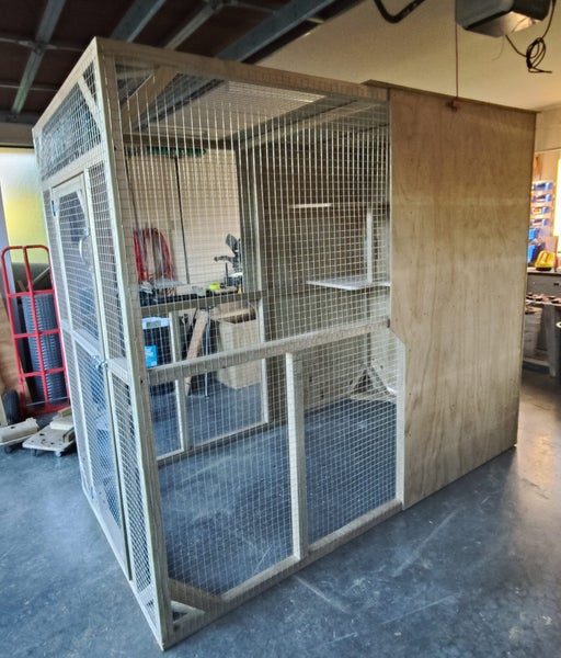 Large pet enclosure/Catio Carousel 2