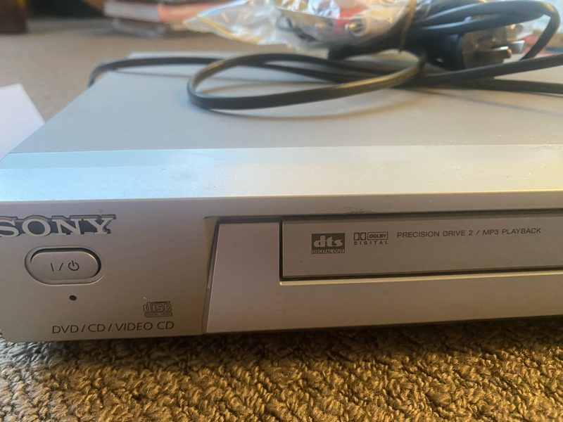 Sony cd/dvd player DVP-NS305 Carousel 2