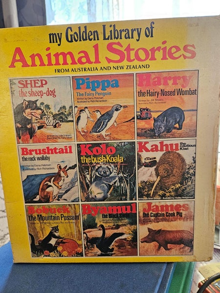 My Golden Library of Animal Stories Carousel 2