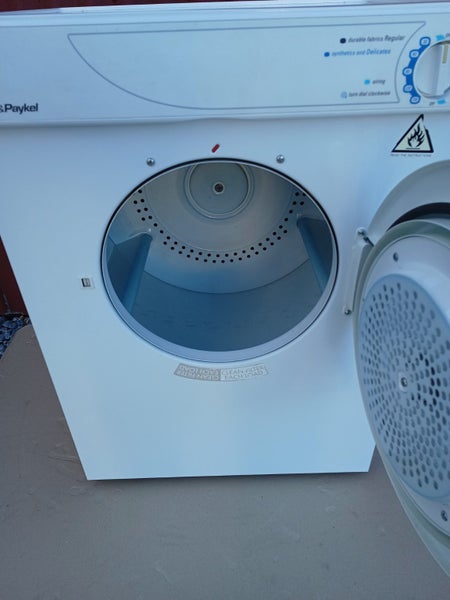 30 Day Warranty, Free Delivery* F&P Front Venting 3.5Kg Compact Dryer Carousel 6