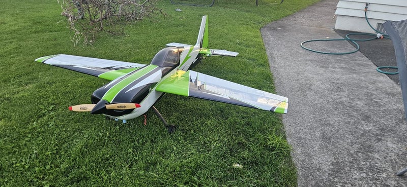 Pilot rc laser 35cc Carousel 1