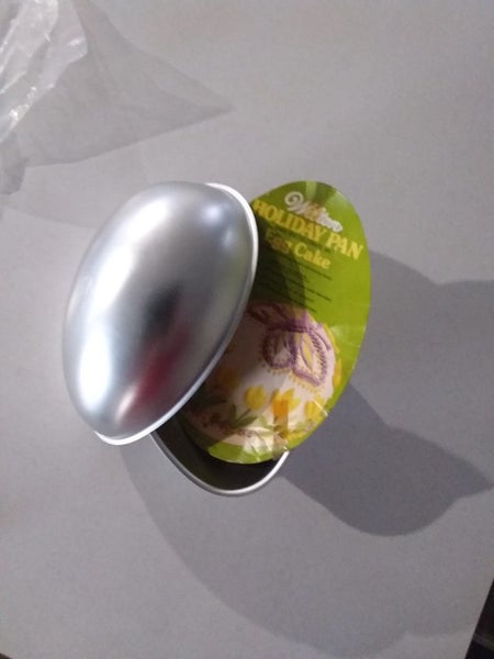 Wilton Egg Cake Pan Carousel 1