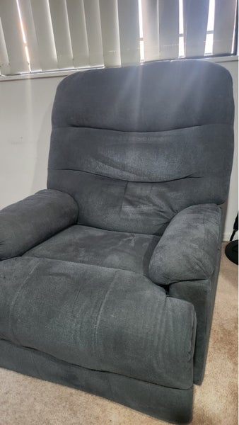 Living & Co Juno Recliner Chair *Low Reserve*62863852616321119