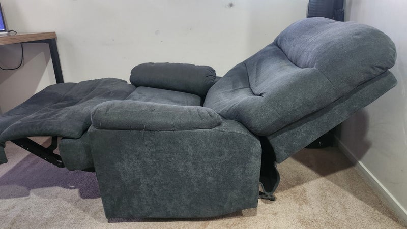 Living & Co Juno Recliner Chair *Low Reserve*62863852616321112