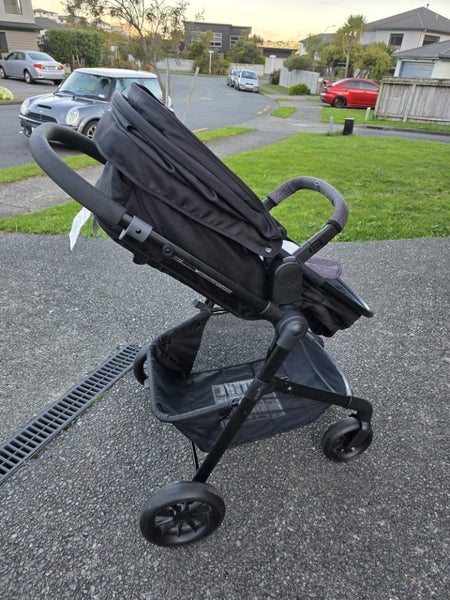 Tidy Evenflo Baby stroller Carousel 2