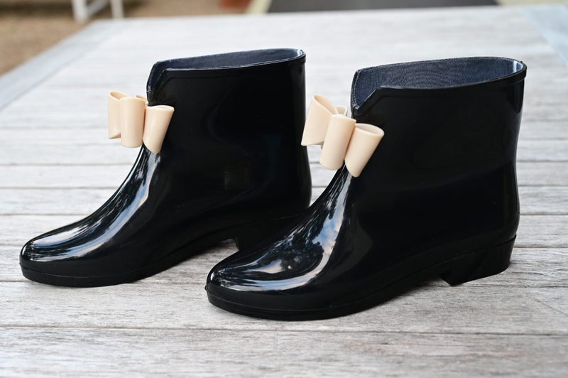 Stylish ankle booties only worn once Carousel 2