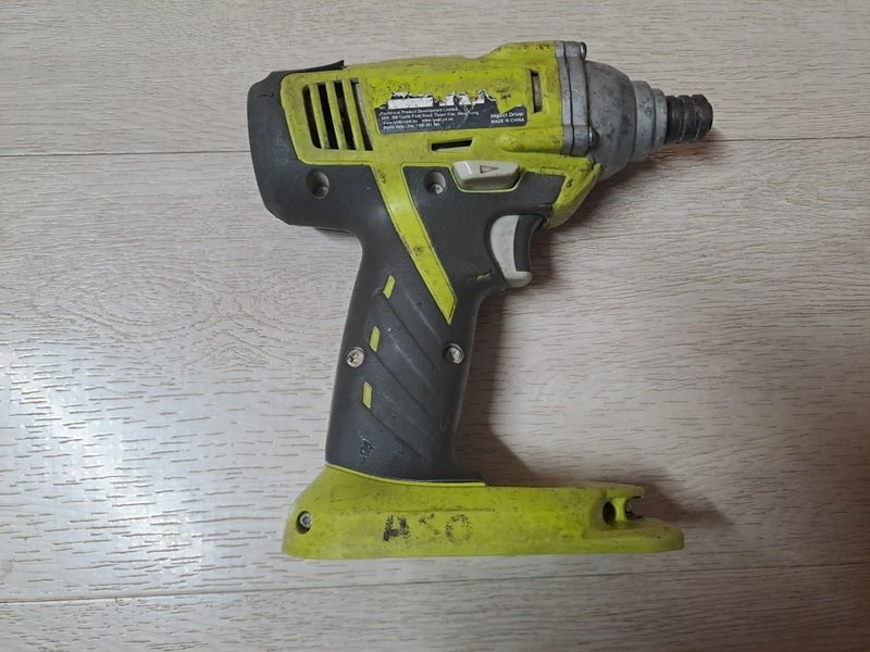 Ryobi Impact Driver Carousel 1