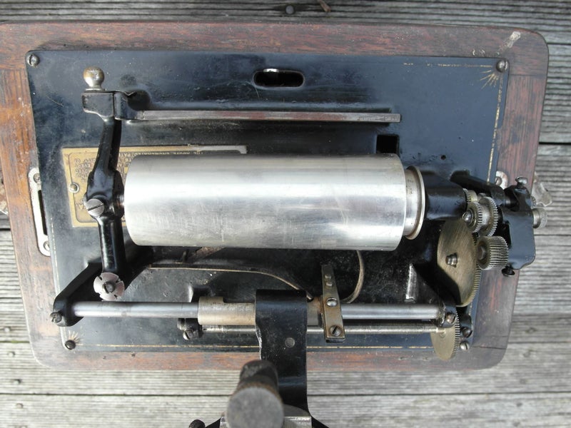 EDISON STANDARD PHONOGRAPH, c1906, Amberola RARE Cylinder Record Player. Carousel 2