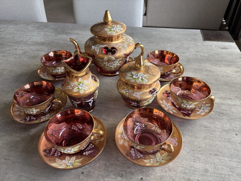 Vintage Murano Venezia Cranberry Glass 115 Set Carousel 1
