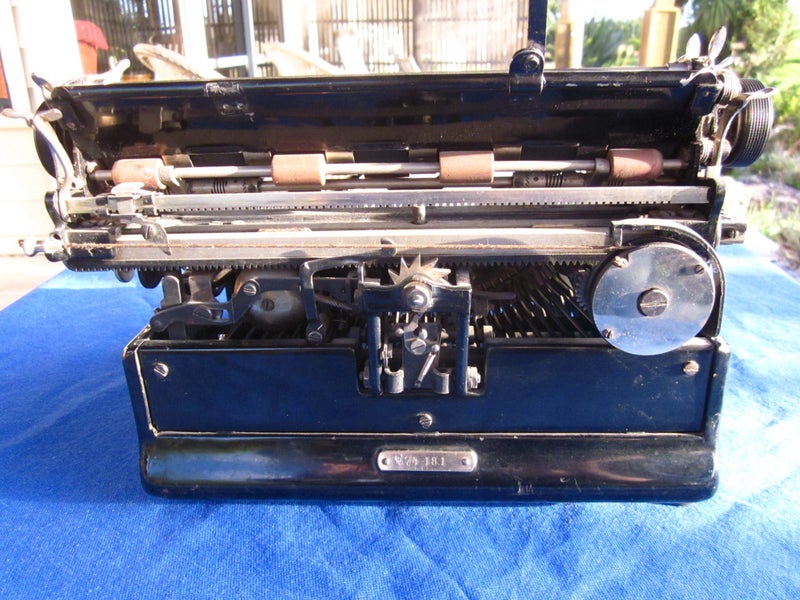 Antique Stower-Elite Typewriter E 74181 Carousel 2