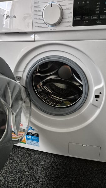 MIDEA Washing Machine Front Loader 8kg Carousel 2