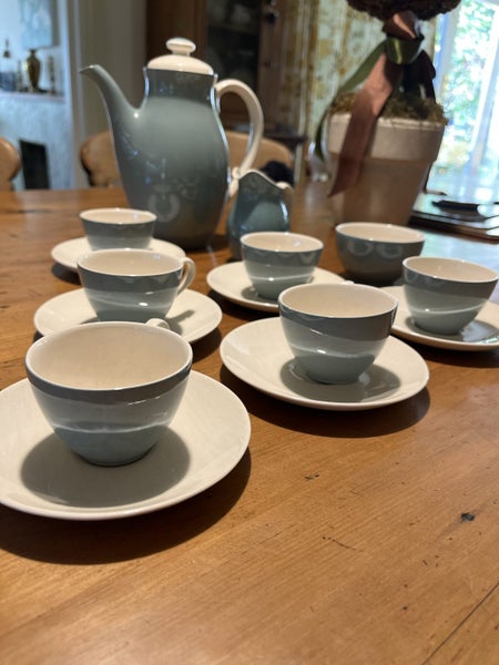 Royal Doulton ‘Vista’ Coffee set Carousel 1
