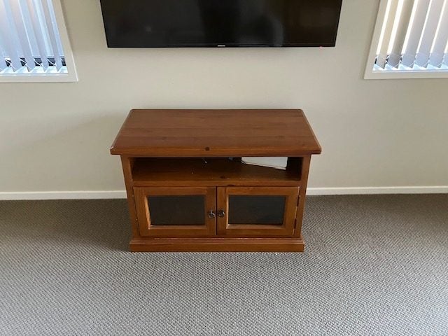 TV/entertainment Cabinet Carousel 1