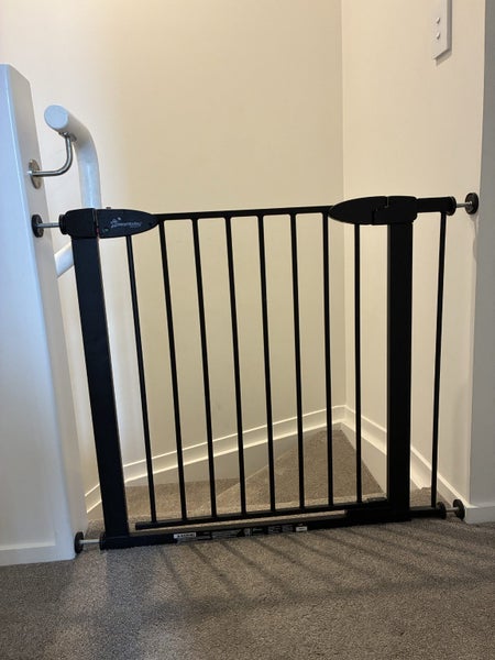 750high Dreambaby baby gate x2 (inc. x2 extension pieces) Carousel 2