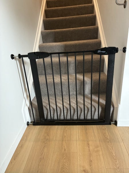 750high Dreambaby baby gate x2 (inc. x2 extension pieces) Carousel 1