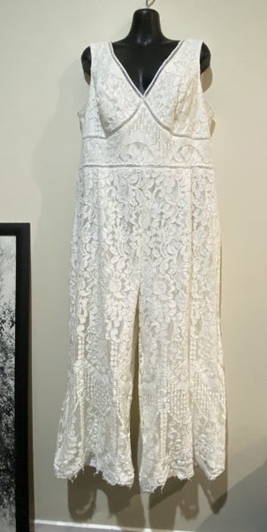 City Chic Pantsuit XS / 14 – Lace Overlay, V-Neck, Wide Leg Carousel 2