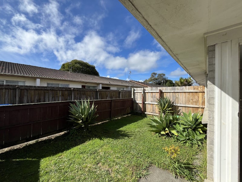 Image 1 of 6