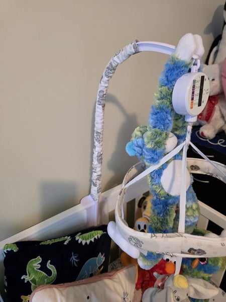 Baby Cot with Wheels,Mattress Carousel 2