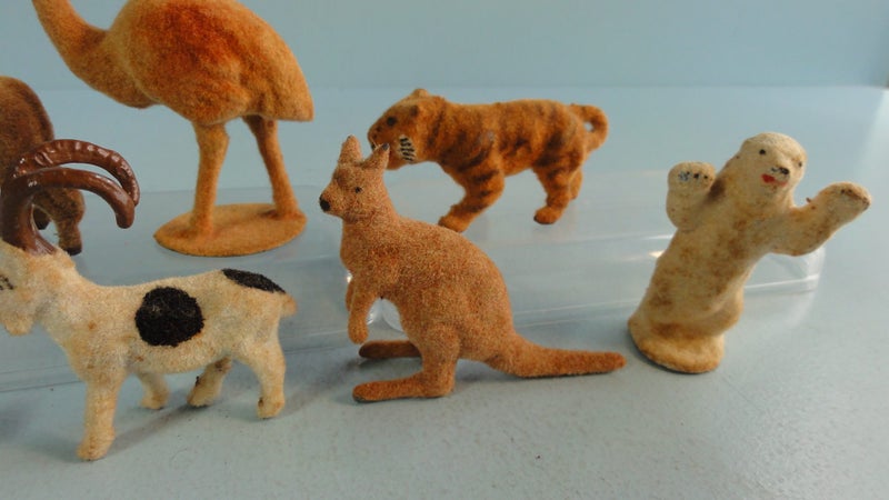 Vintage Britains Flock-Covered Lead Farm & Zoo Animals Carousel 2