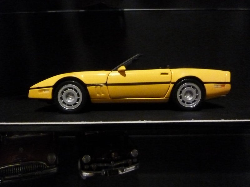1986 FRANKLIN MINT Corvette convertible 1/24 scale Just unboxed for images Carousel 2