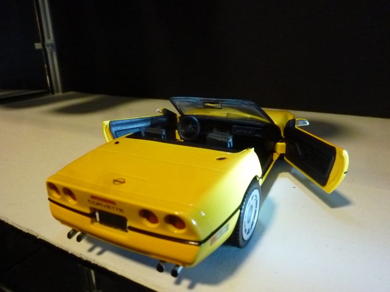 1986 FRANKLIN MINT Corvette convertible 1/24 scale Just unboxed for images Carousel 5