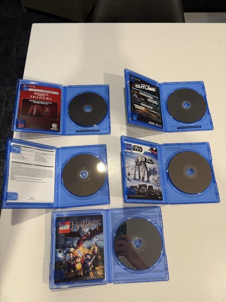 PS5 - Spider-Man Edition W/Games Carousel 11