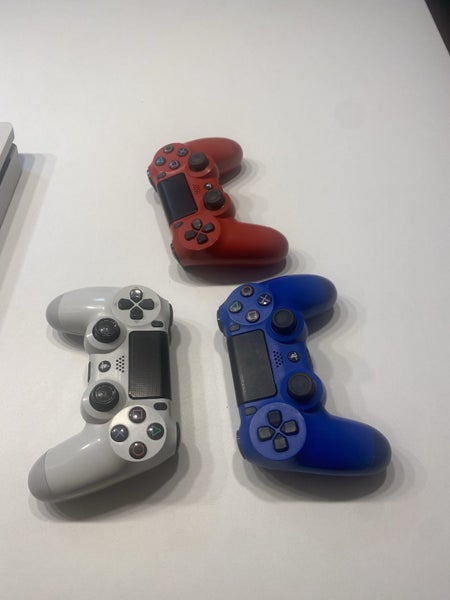 White ps4 slim Carousel 2