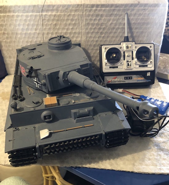 Heng long Tiger one remote control Tank Carousel 1
