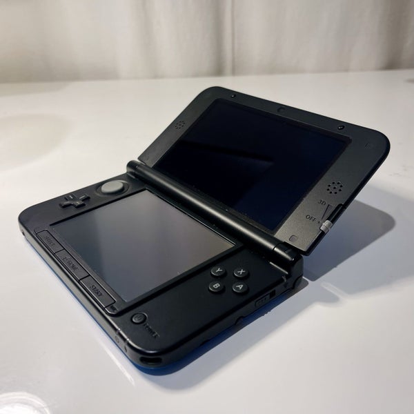 $1 RES!! Blue 3DS XL + charger, case & 64GB SD card Carousel 2