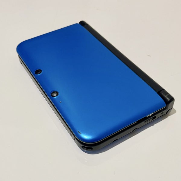 $1 RES!! Blue 3DS XL + charger, case & 64GB SD card Carousel 6