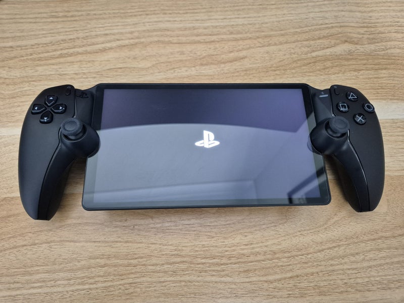 Playstation Portal, remote player in Midnight black Carousel 2