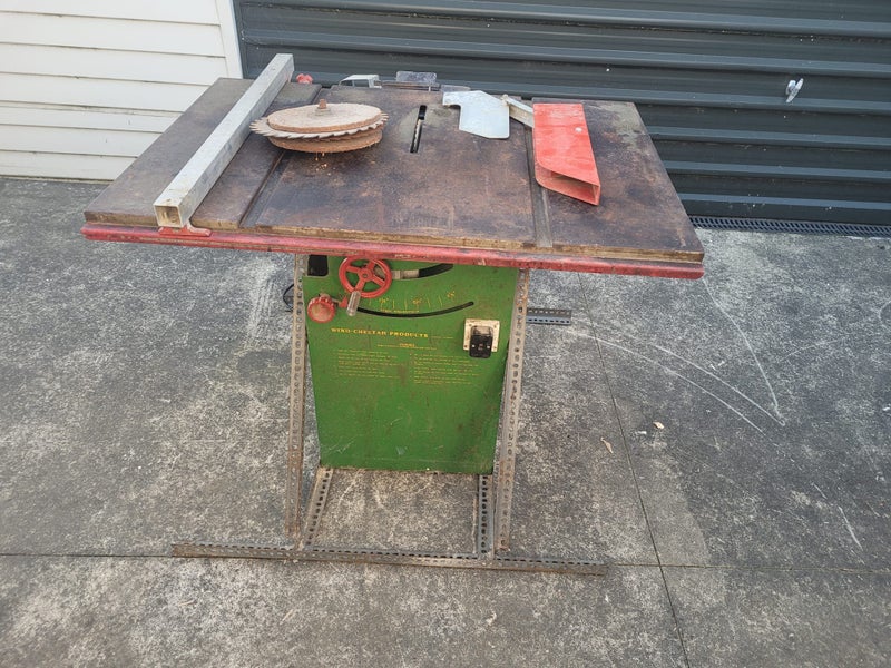 Table Saw Carousel 1