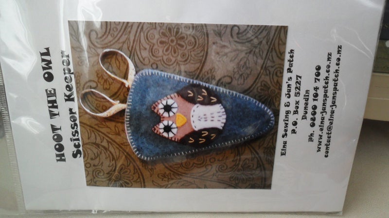2 x Owl Kits, Scissor Keeper and Wallhanging Patchwork Kits Carousel 2