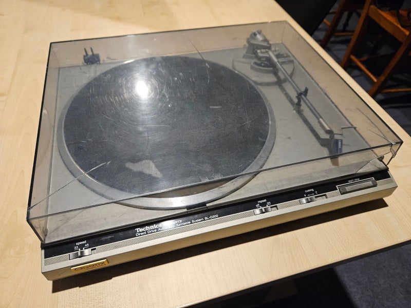 Technics SL-Q300 Direct Drive Turntable Carousel 12