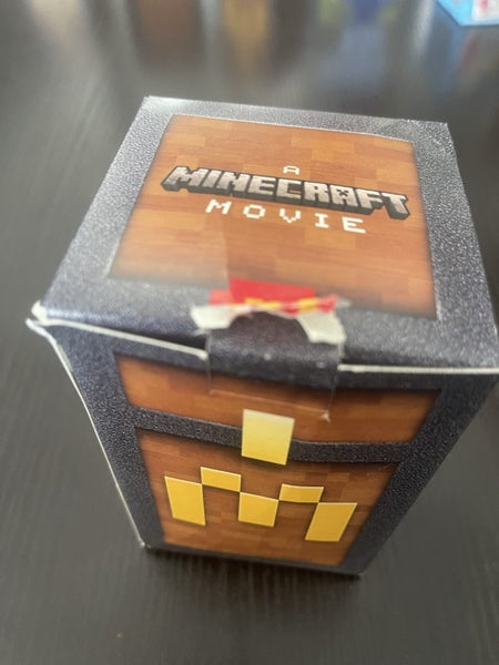 MCDONALD’s BIRDIE WINGS MINECRAFT Carousel 1