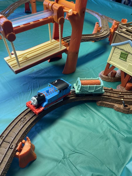 THOMAS & Friends Trackmaster Zip.Zoom & Logging Adventure Carousel 1