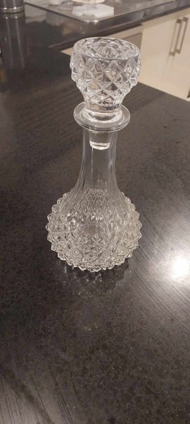 Beautiful Glass Decanter Carousel 1