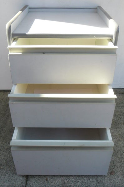 Office Drawers, grey colour, 3 drawers, very good condition, can deliver in Chc. Carousel 2