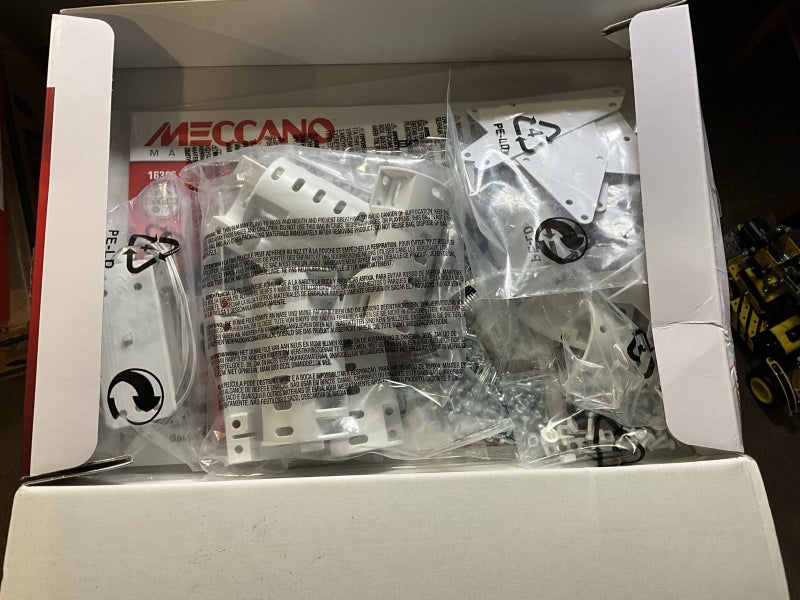 Meccano Boeing 787 Carousel 2