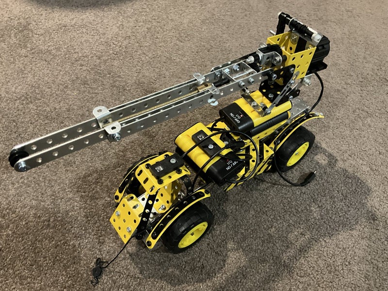Meccano crane truck Carousel 2