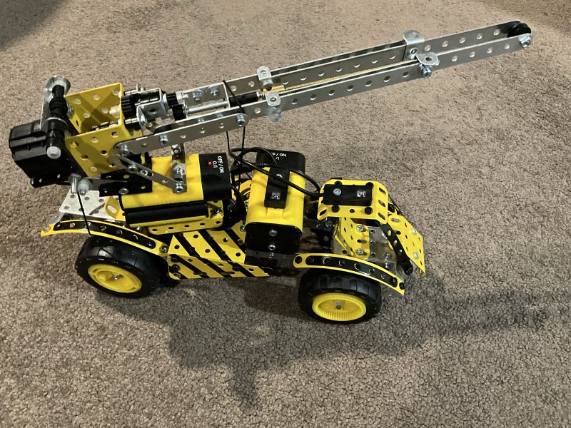 Meccano crane truck Carousel 1